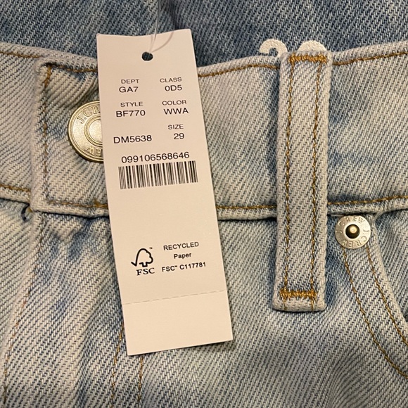 J.CREW 90’s Straight High Rise Jeans NWT Size 29 Waterside Wash - Picture 10 of 13